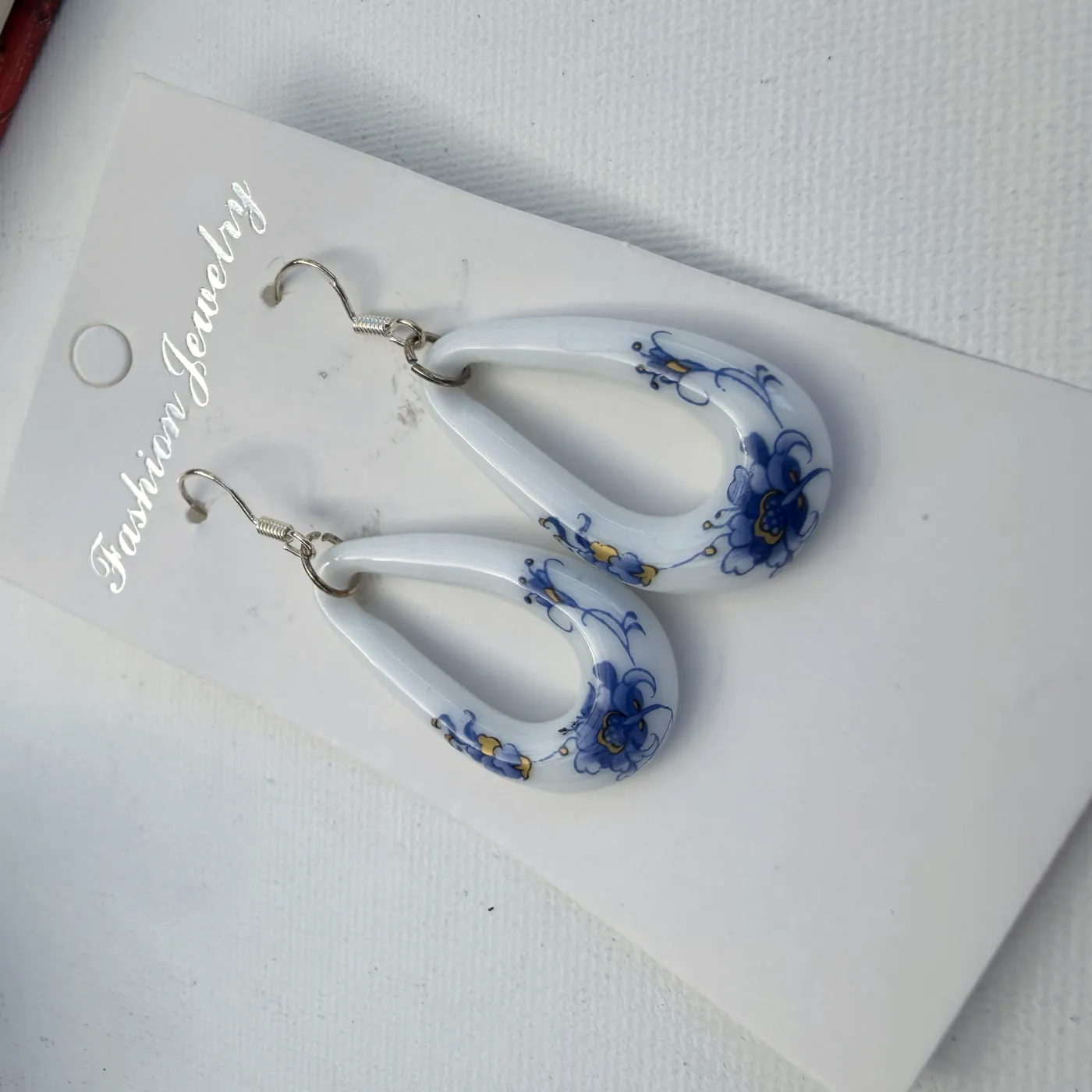 Blue Willow Teardrops