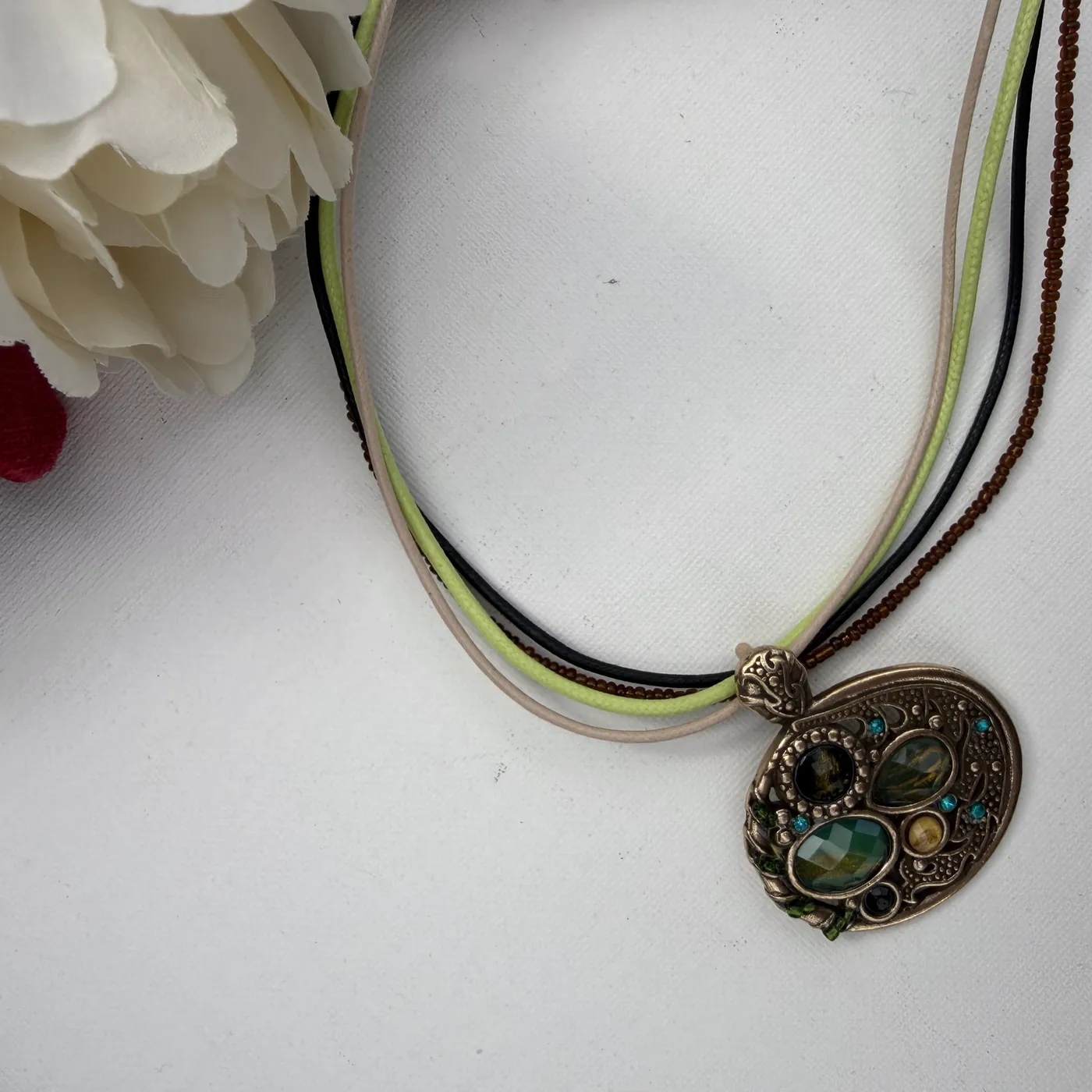 Green & Gold Cabochon — view 3
